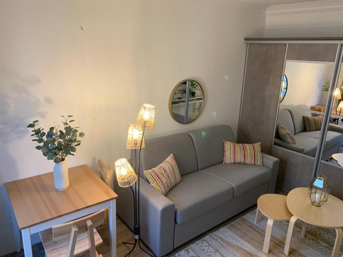 Studio Moderne Au Coeur De Paris Batignolles Экстерьер фото
